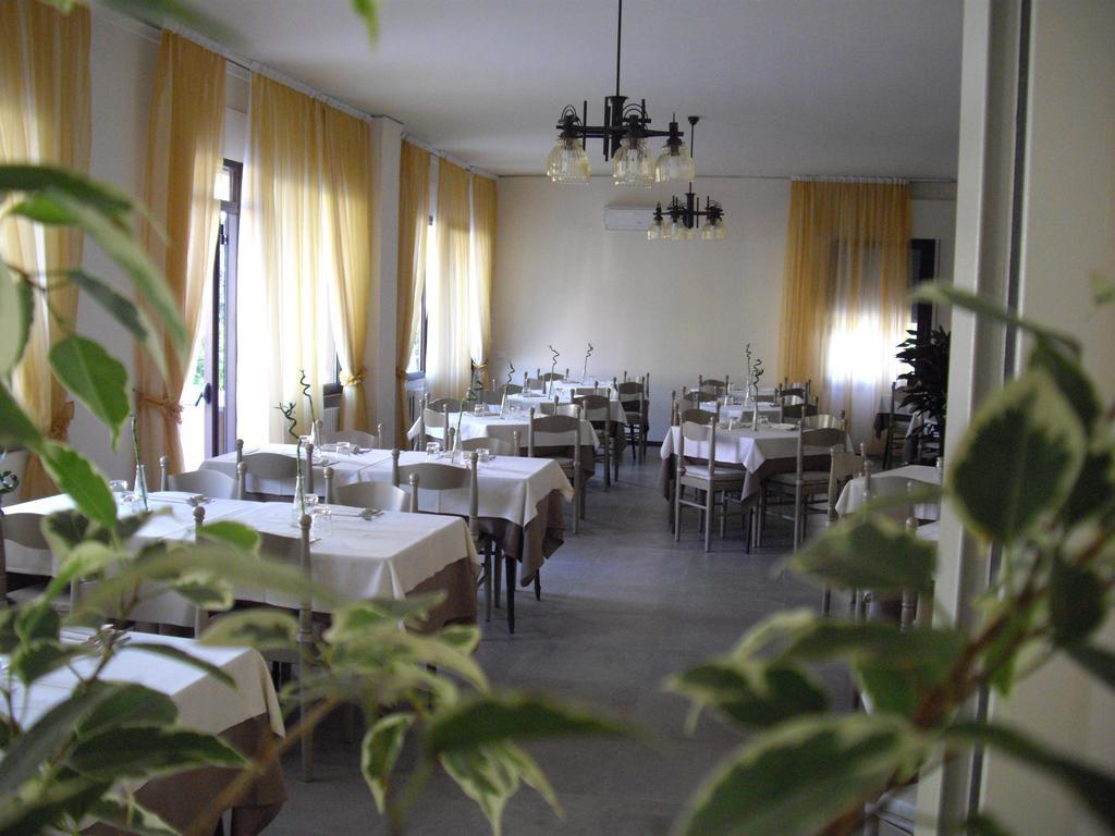 Residenza Hotel Garden Toscolano Maderno Εξωτερικό φωτογραφία